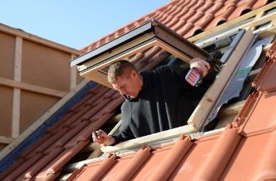 Pose de fenêtres de toit Velux à Sallespisse